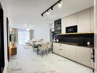 Appartement in Calle del palangre. Reformado apartamento a 50 metros de playa! 4 dorm. 2 baños. 105