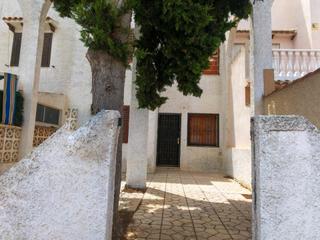 Maison  Calle calle luxemburgo. Bungalow de 2 dormitorios 2 baños en torrevieja los frutales