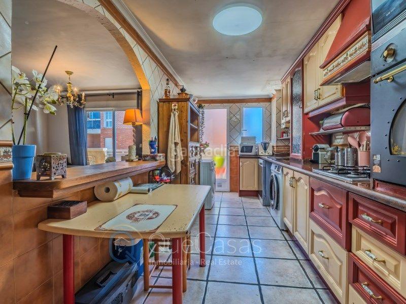 Foto 10a26b39-0802-48c3-9cc3-091a32bd4941. Appartamento in calle maldonado in Centro - Muelle Pesquero Torrevieja