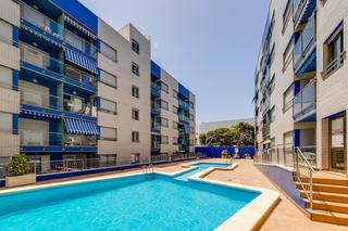 Studiowohnung in Avenida avenida del doctor mariano ruiz cánovas 8. Se vende estudio en primera linea de la playa en torrevieja alic