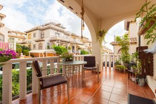 Casa  Atalaya. Adosado de 2 dormitorios 2 baños en lomas de cabo roig te espera