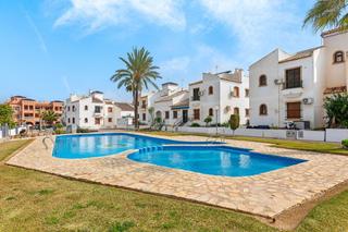 Ático  Calle nabucco. Ático de 2 dormitorios 2 baños en orihuela costa a estrenar con