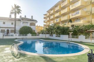 Apartment  Calle juan marse. Encantador apartamento en orihuela costa agua marina a solo 200