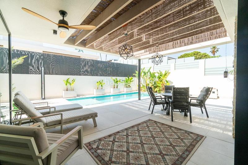 Foto 2709cad9-6247-458b-9c16-aa903278b7df. Xalet amb calefacció aparcament piscina a Los Balcones-Los Altos Torrevieja