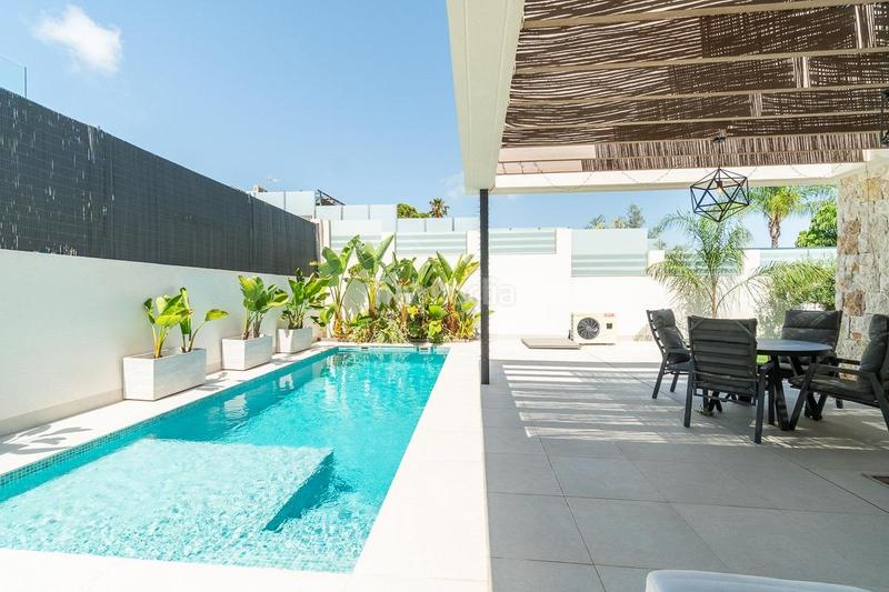 Foto d31105ce-1ec4-46eb-aa64-3fac562f9a24. Xalet amb calefacció aparcament piscina a Los Balcones-Los Altos Torrevieja