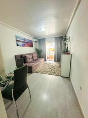 Apartment  Calle villa madrid. Apartamento en torrevieja de 2 dormitorios, 1 baño con piscina e