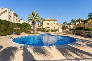 Apartament a Calle elena fortún. Encantador apartamento en primera línea de mar en aguamarina  de