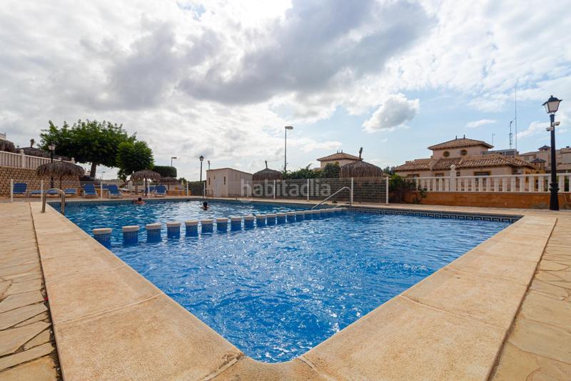 Foto f5130a79-265d-4fd9-a579-8a6721ccfb3c. Casa en calle atalaya adosado de 2 dormitorios 2 baños en lomas de cabo roig te espera! costa en Orihuela