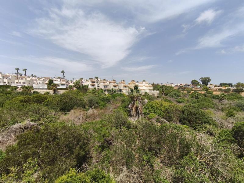 Foto 0e7e6c3f-297e-415e-93c7-fbd5268e6d2f. Apartamento en pau 25 1 apartamento de 2 dormitorios 1baño costa alicante tu oasis en lomas de cabo roig! en Orihuela