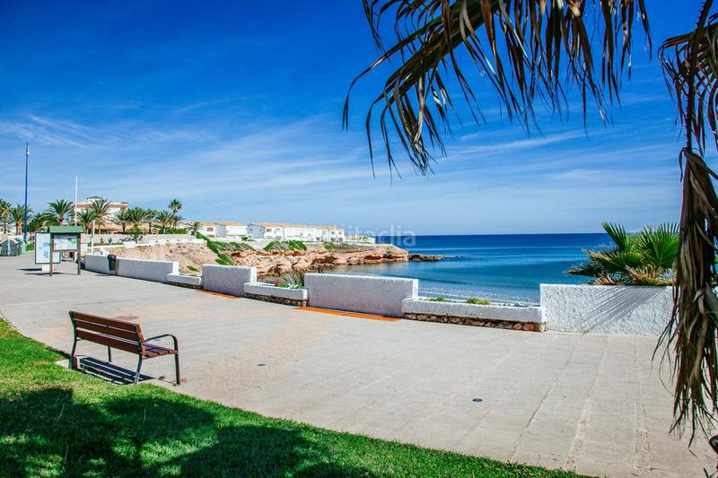Foto a048bfd7-ca3b-4274-bd5b-4e8eb355b7a0. Ático en polígono j-1 p flamenca norte 95 ático con gran terraza y solarium de 2 dormitorios en Playa Flamenca costa en Orihuela