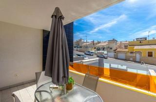Apartament a Calle lago bañolas 2. Apartamento de 2 dormitorios 2 baños en la florida orihuela cost