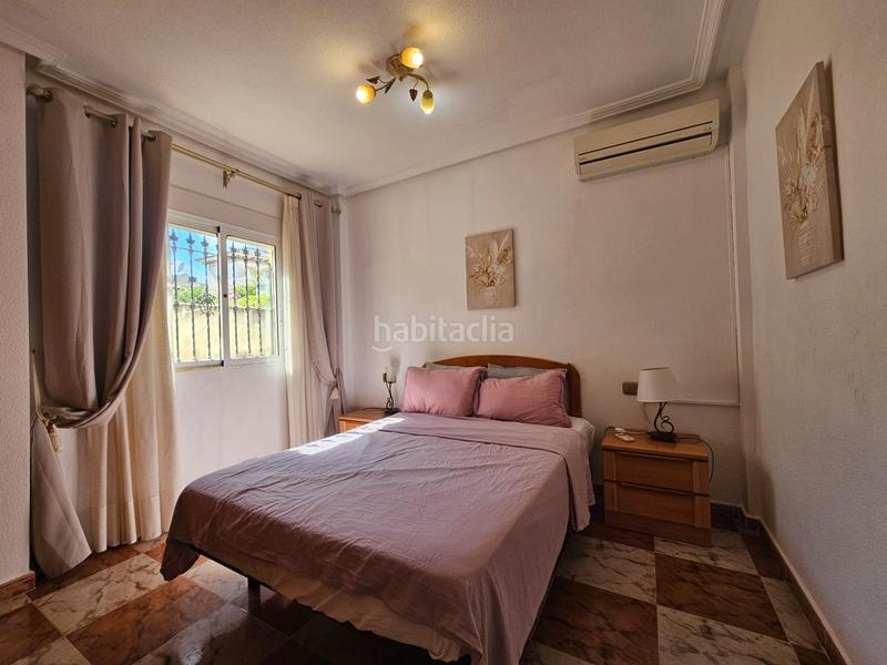 Foto 4551270e-fd8e-4043-84f2-e83af6de4e8c. Chalet in calle comino in Villamartín-Las Filipinas Orihuela