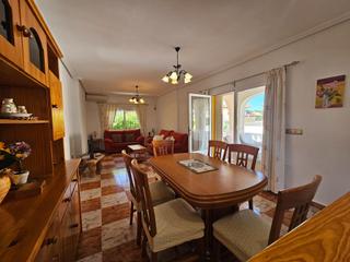 Xalet a Calle comino. Villa de 4 dormitorios en venta en cabo roig orihuela costa