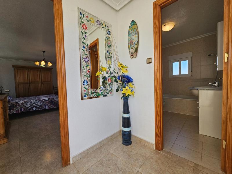 Foto a7f21243-b035-4cb1-8668-5da058fcea57. Chalet in calle comino in Villamartín-Las Filipinas Orihuela