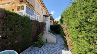 Haus in Calle magdalena. Exclusivo bungalow en planta alta con 2 dormitorios, 1 baño, pis