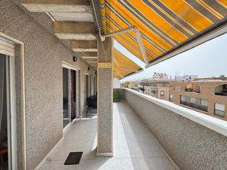 Àtic  Avenida de las habaneras. Ático en av. de las habaneras con vistas al mar y garaje incluid