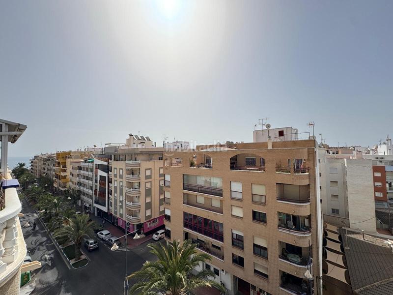 Foto 2276d11a-8584-4d41-a353-b52dc0c66e08. Attique dans avenida de las habaneras dans Avenida Habaneras - Curva de Palangre Torrevieja