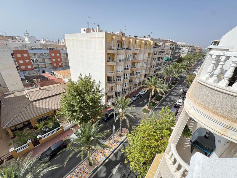 Foto 2e40770f-5d7f-4f85-8b52-1fd2ffb04588. Attique dans avenida de las habaneras dans Avenida Habaneras - Curva de Palangre Torrevieja