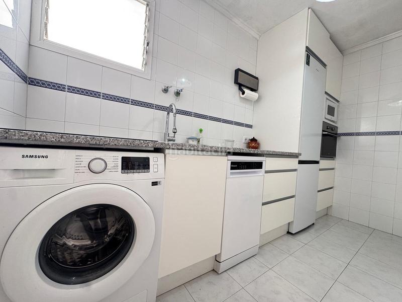 Foto 327e08ec-cdbe-4d8d-9e19-64e8428e5595. Attique dans avenida de las habaneras dans Avenida Habaneras - Curva de Palangre Torrevieja