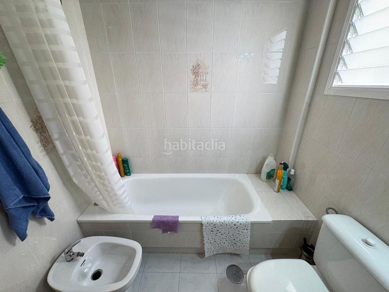 Foto cd318a42-5a76-4912-be3d-13aab23a4823. Attique dans avenida de las habaneras dans Avenida Habaneras - Curva de Palangre Torrevieja