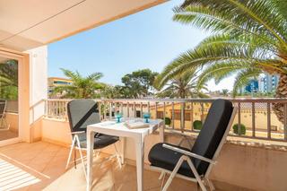 Apartament a Calle bajamar. Amplio apartamento reformado de 3 dormitorios cerca de la playa
