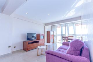 Lloguer Apartament  Calle concepcion 1. Se alquila por 1 año mínimo apartamento de 3 dormitorios y 2 bañ