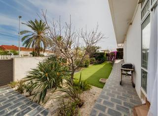 Maison  Calle suecia 66. Se vende casa en mil palmeras orihuela costa con gran terraza