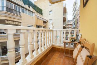 Location Appartement  Calle corbeta 5. Se alquila apartamento de 1 dormitorio y 1 baño en torrevieja po