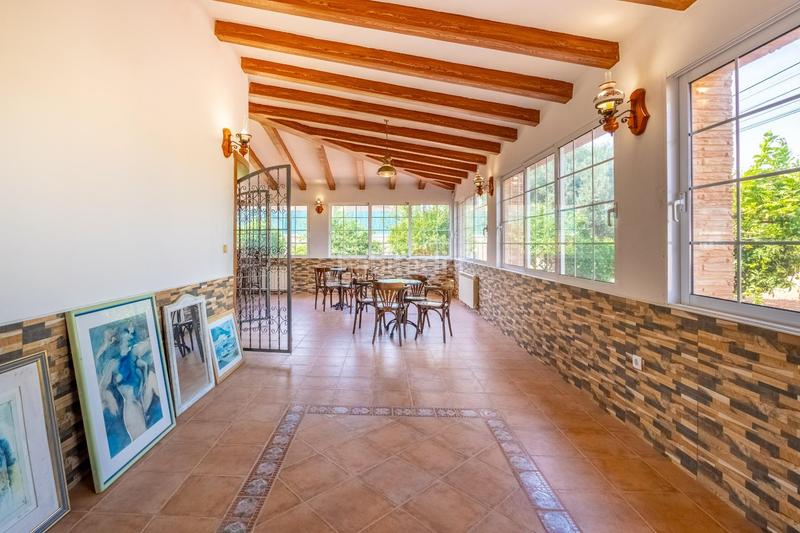 Foto 3ff4c0c9-7fb0-4c02-958c-ad4a65f23a07. Chalet con riscaldamento parcheggio piscina in Zona Carrefour - Urbanizaciones Torrevieja