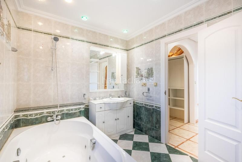 Foto 751499c8-677e-437c-b7d9-e9832e8d374d. Chalet con riscaldamento parcheggio piscina in Zona Carrefour - Urbanizaciones Torrevieja