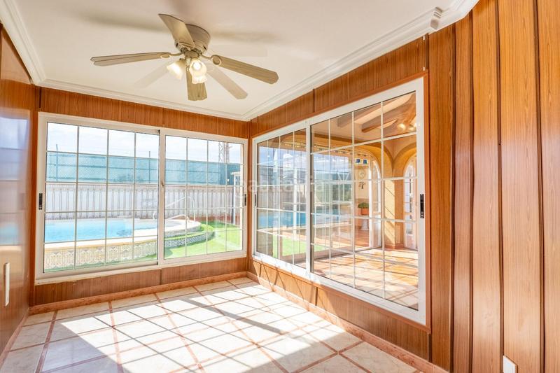 Foto c2ca8f7a-a0d8-4aaf-af24-603816faf018. Chalet con riscaldamento parcheggio piscina in Zona Carrefour - Urbanizaciones Torrevieja