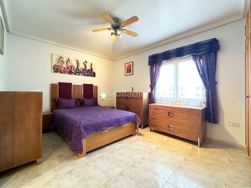 Foto 14392537-f345-485d-9780-d89346513db0. Chalet in calle diego vázquez in Playa Flamenca Orihuela