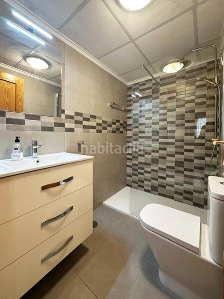 Foto 5c617ddc-b569-4ce9-a815-0199fe097808. Chalet in calle diego vázquez in Playa Flamenca Orihuela