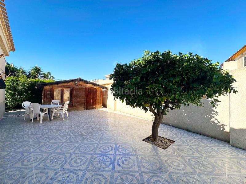 Foto 6f5f34cf-93c9-4d5c-8944-7c03665b77ac. Chalet in calle diego vázquez in Playa Flamenca Orihuela