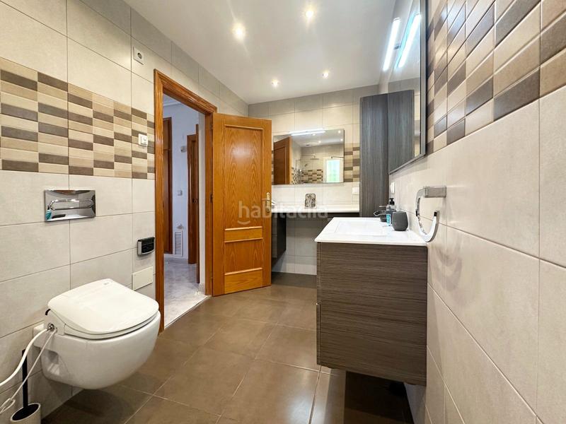 Foto 927591d4-a764-4f73-ad06-d4f0dd52bba4. Chalet in calle diego vázquez in Playa Flamenca Orihuela