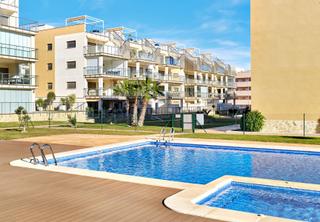 Reihenhaus  Calle clavo. Apartamento de 2 dormitorios 2 baños en villa martin orihuela co