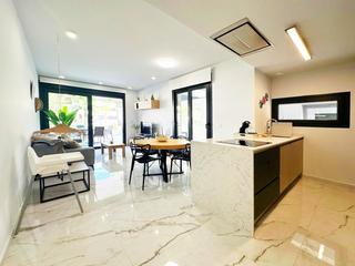 Apartament  Ontario 2. Apartamento de 2 dormitorios y 2 baños en zona los altos orihuel