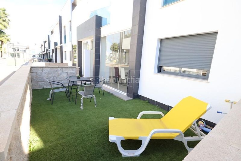 Foto 6a22878c-5d48-4a6f-9cb6-8d588301e42f. Apartament amb aparcament piscina a La Zenia Orihuela
