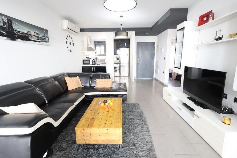 Foto a1f256e1-7d84-4841-9f6a-a248dd308465. Apartament amb aparcament piscina a La Zenia Orihuela