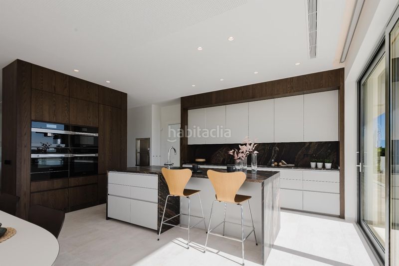 Foto 2a8ea790-b2ef-4385-8453-4b2dc45621fc. Chalet villa de 5 dormitorios y 6 baños con piscina privada en las colinas golf costa en Orihuela