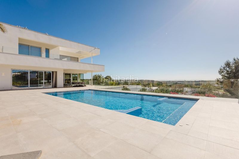 Foto 48cf8867-68a1-4e68-89e7-cfe8530d28d0. Chalet villa de 5 dormitorios y 6 baños con piscina privada en las colinas golf costa en Orihuela