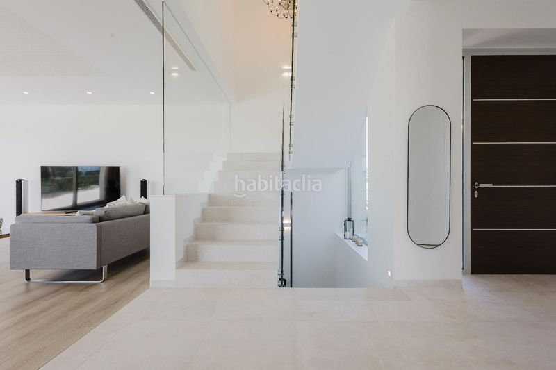 Foto 516fbdc0-1184-4809-b604-6acbdf277acd. Chalet villa de 5 dormitorios y 6 baños con piscina privada en las colinas golf costa en Orihuela
