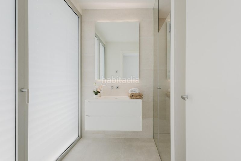 Foto 61c7a242-d223-40d9-82ef-750e098e2f46. Chalet villa de 5 dormitorios y 6 baños con piscina privada en las colinas golf costa en Orihuela