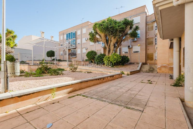 Foto cc035072-4293-4554-97f7-37fcbddd8092. Apartamento  dee 4 dormitorios 2 baños alicante en San Miguel de Salinas