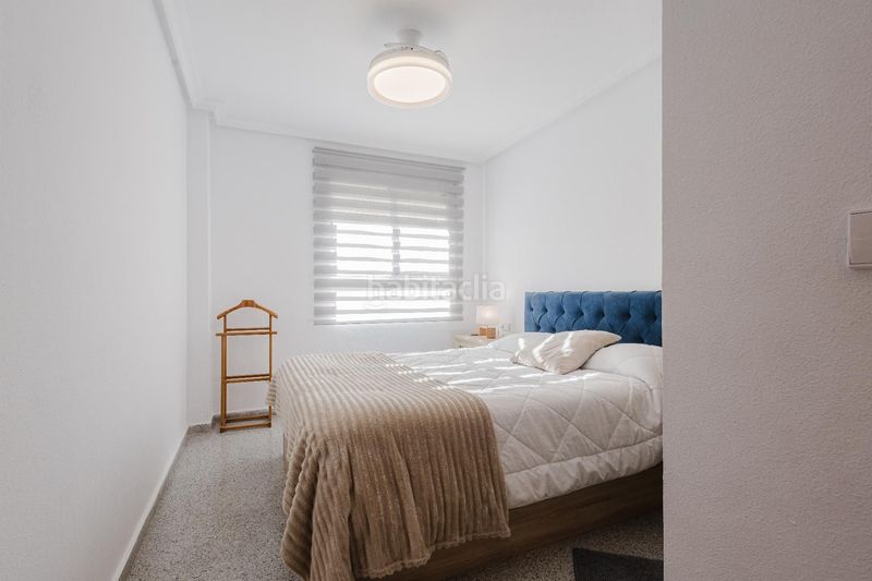 Foto e2c2dfec-9c18-4195-8307-109580896140. Apartamento  dee 4 dormitorios 2 baños alicante en San Miguel de Salinas