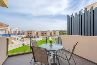 Apartament  Calle de españa-la zenia. Apartamento de 2 dormitorios 2 baños en la zenia  orihuela costa