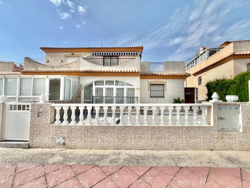 Foto b603faf7-6fa4-4a38-a24d-319a5fe3a3a6. Dúplex amb aparcament piscina a Playa Flamenca Orihuela