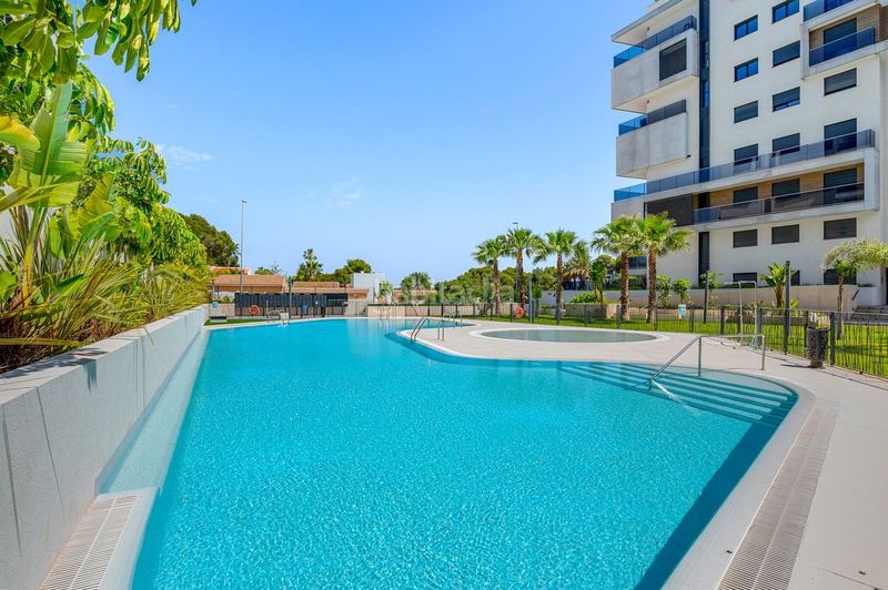 Foto caf175f4-aec4-4a7e-9fce-0997a9c759e0. Appartement mit pool in Campoamor Orihuela