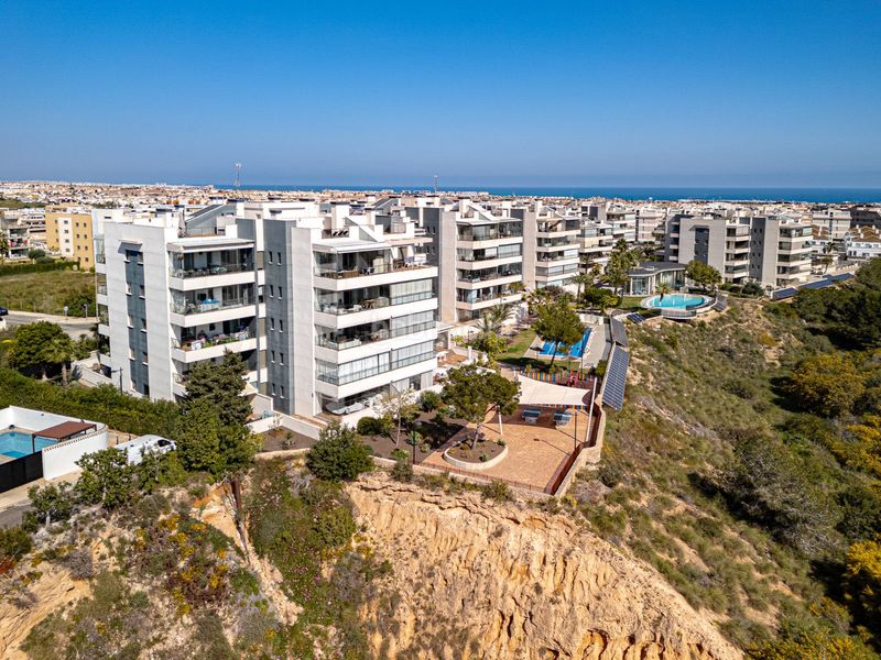 Foto 10818de4-6e10-4578-b6a2-00c0b7f3cba3. Apartament amb aparcament piscina a Lomas de Cabo Roig - Los Dolses Orihuela