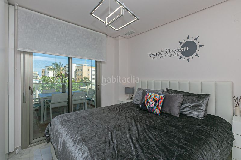 Foto 4f1d6ef4-cb3f-4d57-8ff4-4ae73c063f1c. Apartament amb aparcament piscina a Lomas de Cabo Roig - Los Dolses Orihuela